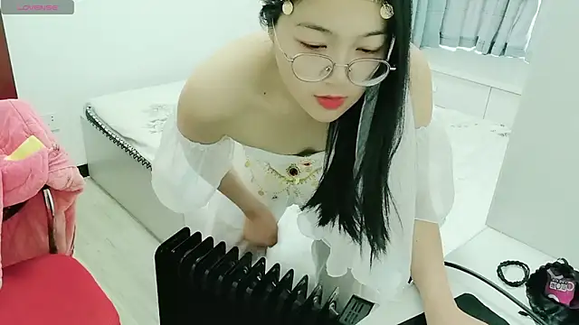 luoxuwen online show from 01/15/25, 02:27