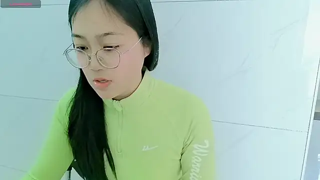 luoxuwen online show from 02/28/25, 04:32