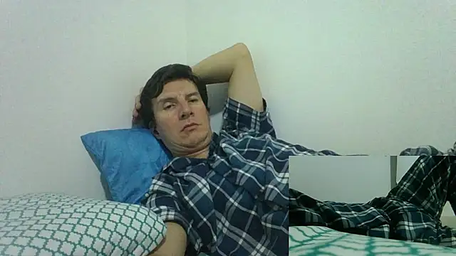 fieryloves online show from 10/05/25, 04:00