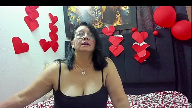 Snapshot of Evaaross_2345 chatting on 02/19/25, 08:20 Evaaross 2345 online show from 02/19/25, 08:20