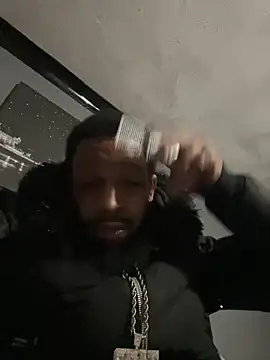 Snapshot of tugga28 chatting on 01/21/25, 12:04 tugga28 online show from 01/21/25, 12:04