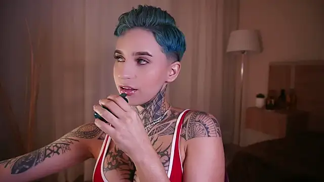 AliceShazaham  online show from 01/12/25, 10:02