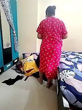 PayalSharmahot143 online show from 11/04/25, 03:49