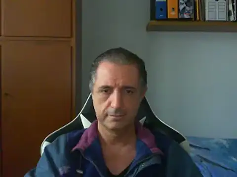 lliuk70mi online show from 02/09/25, 02:07