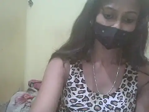 JENIFER PUNE online show from 12/30/24, 07:42