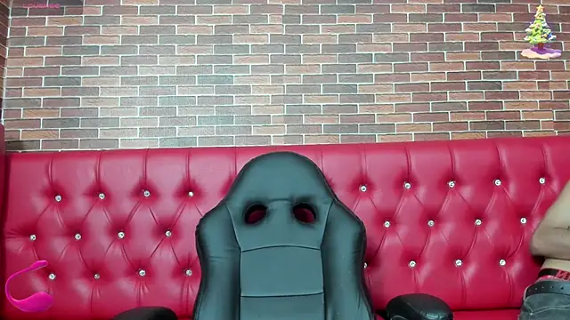 Annyeli online show from 12/25/24, 07:46