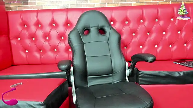 Annyeli online show from 12/25/24, 10:50