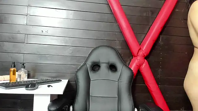 Annyeli online show from 12/28/24, 07:44