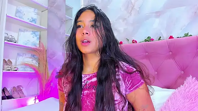 AnnaQueen  online show from 11/06/25, 04:30