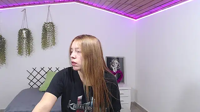 karla charloby online show from 09/27/25, 01:38