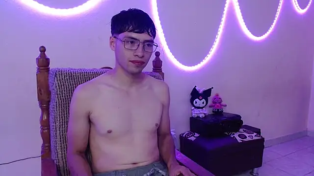 Snapshot of nolanjay_ chatting on 02/18/25, 03:32 nolanjay online show from 02/18/25, 03:32
