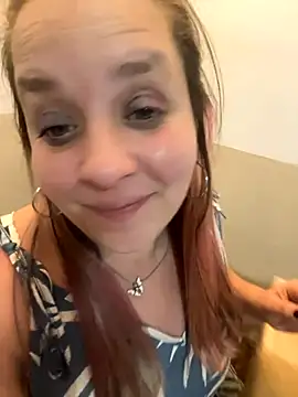 Popinasq online show from 11/08/25, 11:36