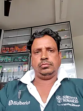 Snapshot of Raj1043 chatting on 10/29/25, 06:59 Raj1043 online show from 10/29/25, 06:59