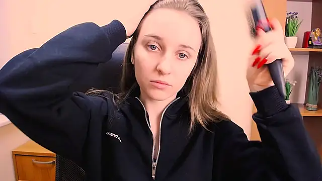 Snapshot of _Nicole_new chatting on 01/18/25, 12:15  Nicole new online show from 01/18/25, 12:15