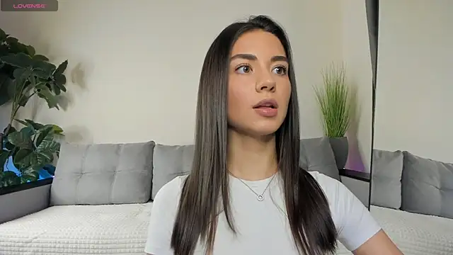 NicoleLuv online show from 12/04/24, 01:09