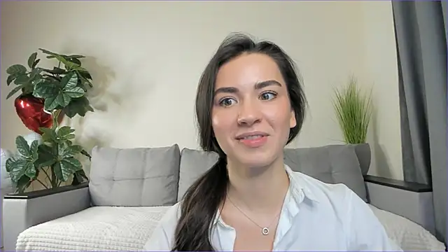 NicoleLuv online show from 03/06/25, 04:07