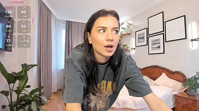 NicoleLuv online show from 10/12/25, 01:10