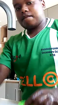 Snapshot of Tungela chatting on 02/21/25, 11:22 Tungela online show from 02/21/25, 11:22