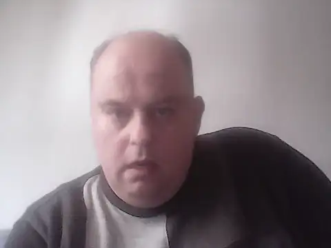 Snapshot of bigi441980 chatting on 09/26/25, 09:35 bigi441980 online show from 09/26/25, 09:35