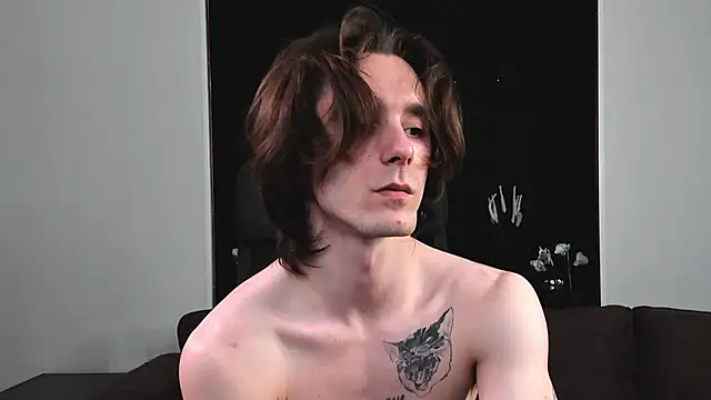 Snapshot of misterhult chatting on 03/11/25, 03:56 misterhult online show from 03/11/25, 03:56