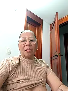 Snapshot of MATTHEW_MRANDA chatting on 02/25/25, 02:22 MATTHEW MRANDA online show from 02/25/25, 02:22