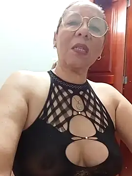 Snapshot of MATTHEW_MRANDA chatting on 03/05/25, 12:49 MATTHEW MRANDA online show from 03/05/25, 12:49