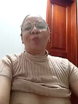 Snapshot of MATTHEW_MRANDA chatting on 03/18/25, 12:16 MATTHEW MRANDA online show from 03/18/25, 12:16