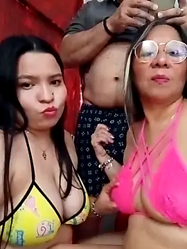 Snapshot of MATTHEW_MRANDA chatting on 09/20/25, 03:46 MATTHEW MRANDA online show from 09/20/25, 03:46