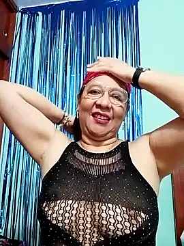 Snapshot of MATTHEW_MRANDA chatting on 10/12/25, 04:28 MATTHEW MRANDA online show from 10/12/25, 04:28