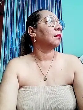 Snapshot of MATTHEW_MRANDA chatting on 10/22/25, 03:34 MATTHEW MRANDA online show from 10/22/25, 03:34