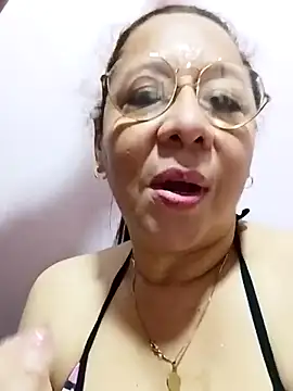 Snapshot of MATTHEW_MRANDA chatting on 11/10/25, 01:32 MATTHEW MRANDA online show from 11/10/25, 01:32