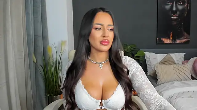 Sonia  Rey online show from 10/12/25, 06:29