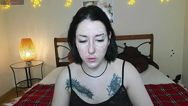 Snapshot of adell_berry chatting on 03/01/25, 01:53 adell berry online show from 03/01/25, 01:53