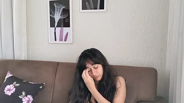 Snapshot of Blue_butterfly chatting on 01/09/25, 11:36 Blue butterfly online show from 01/09/25, 11:36