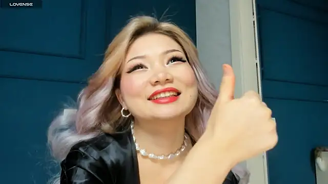 Xiao Mei  online show from 12/29/24, 02:27