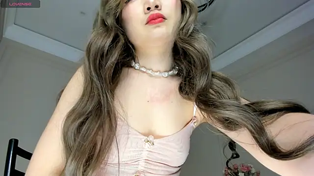 Xiao Mei  online show from 03/22/25, 02:05