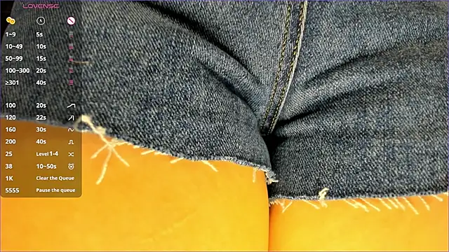 Xiao Mei  online show from 10/27/25, 03:43