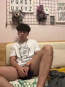 Snapshot of markselbom chatting on 02/01/25, 11:54 markselbom online show from 02/01/25, 11:54