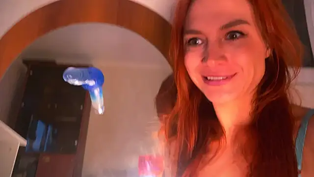 Snapshot of _polly_milk chatting on 09/28/25, 08:47 polly milk online show from 09/28/25, 08:47