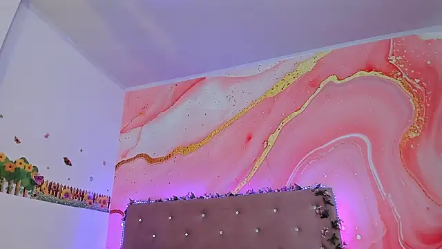 Snapshot of Daisy__rose chatting on 02/06/25, 10:59 Daisy rose online show from 02/06/25, 10:59