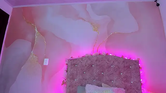 Snapshot of Daisy__rose chatting on 02/13/25, 11:06 Daisy rose online show from 02/13/25, 11:06