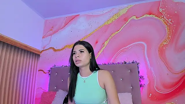 Snapshot of Daisy__rose chatting on 02/21/25, 11:01 Daisy rose online show from 02/21/25, 11:01