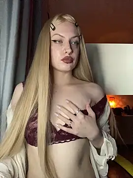 LolaBrattySweetie online show from 10/15/25, 07:14