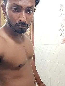 Snapshot of HunkyAriyan chatting on 03/18/25, 07:30 HunkyAriyan online show from 03/18/25, 07:30