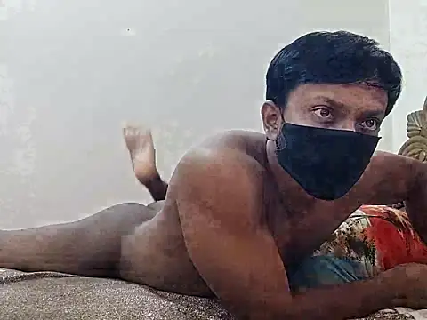 Snapshot of HunkyAriyan chatting on 11/10/25, 10:36 HunkyAriyan online show from 11/10/25, 10:36