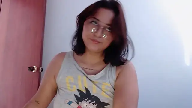 Snapshot of Aria_smith01 chatting on 09/10/25, 01:11 Aria smith01 online show from 09/10/25, 01:11