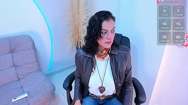 Snapshot of Ada_Monroe10 chatting on 10/03/25, 02:03 Ada Monroe10 online show from 10/03/25, 02:03
