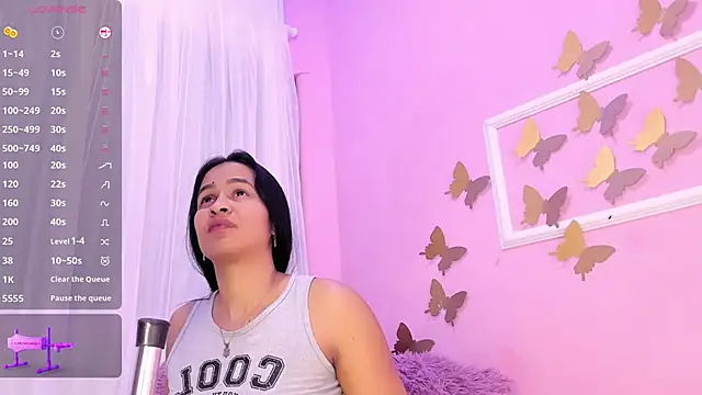 Snapshot of Alba_Olimpo chatting on 03/13/25, 10:36 Alba Olimpo online show from 03/13/25, 10:36