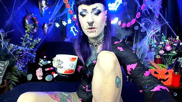 Purple Coffin666 online show from 10/11/25, 09:30