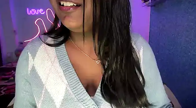 Snapshot of expression_queen chatting on 12/22/24, 05:34 expression queen online show from 12/22/24, 05:34